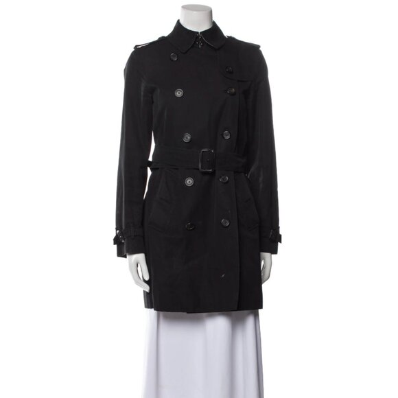 Burberry Trench Coat Size: MUS 8 Classic plaid inside